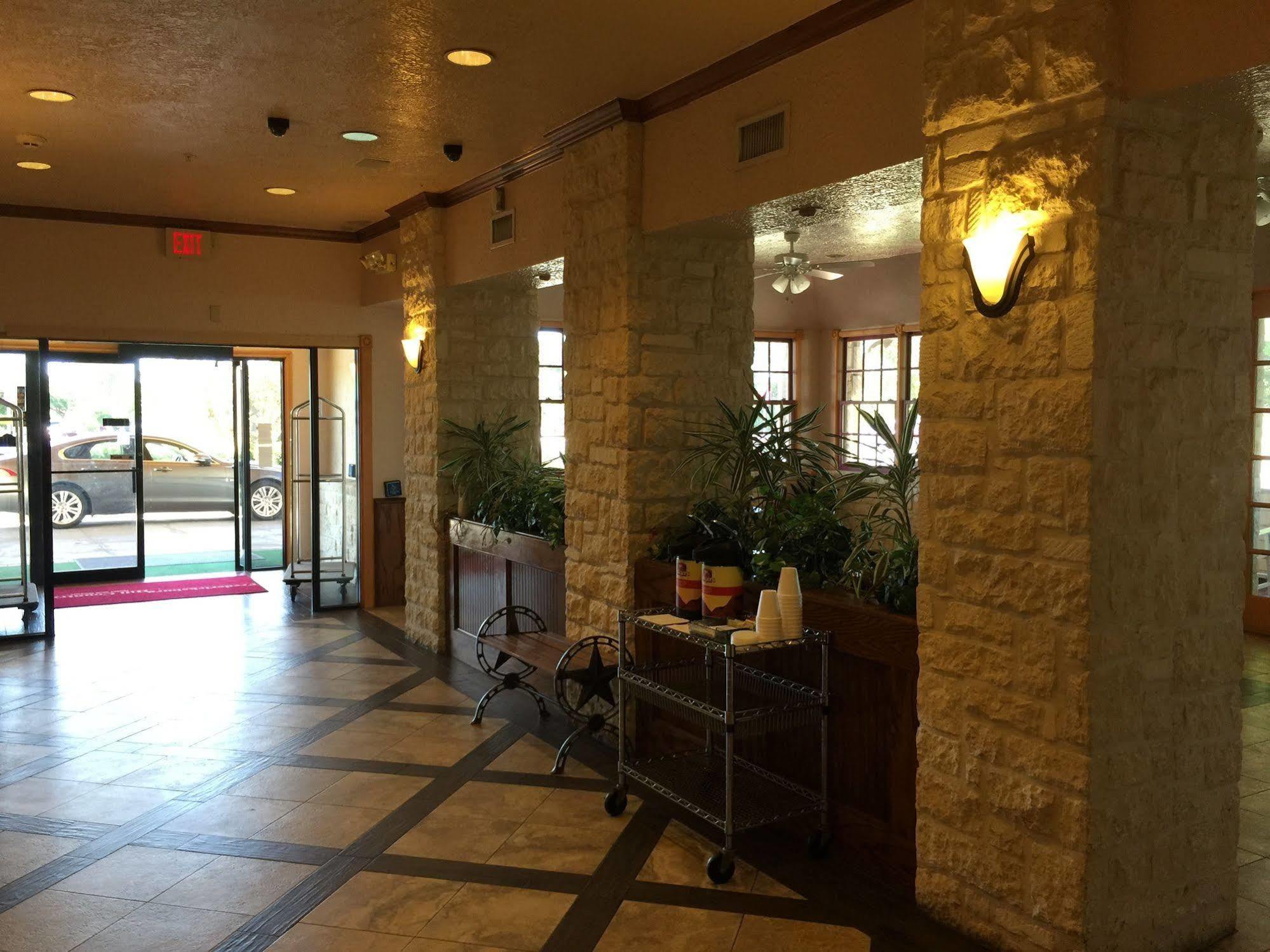 Fredericksburg Hill Country Hotel Exterior foto